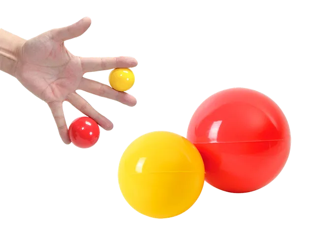 gymnic-freeballs-hand-set-de-2-balles-de-r-ducation-main image 1